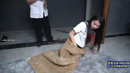 【mj影视】麻袋绑匪1~潼潼主演