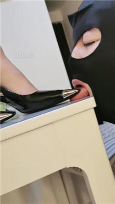 【苒溪】高跟长靴踩虐贱奴才【下】