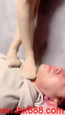 【冷凝大大】五花大绑强制踢裆 踩踏 深喉 bf23382