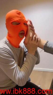 套路直播【梦涵大大】艺校女神耳光/骑马/踩踏/恋足/坐垫 bf23417