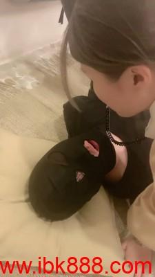 套路直播【领主老大】奴下奴-让闺蜜喝圣水/教她虐狗 bf23379