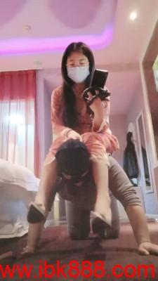 【嗯哼S】睡衣S圣水灌狗奴