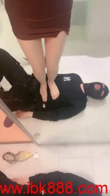 【ccyouer】沉浸式高跟踩踏舔脚 bf23593