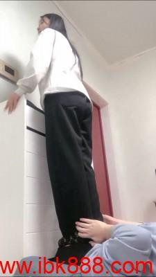 【精神小妹】3S学生主全体重踩头/跺头 bf23567