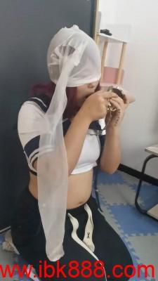 【全国最贱女M】开发素人小姐姐裸足调 bf23590