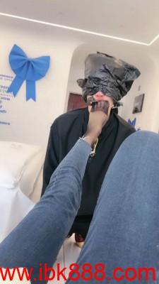 【秋秋】高跟黑丝恋足/口吐食物喂食/圣水 bf23587