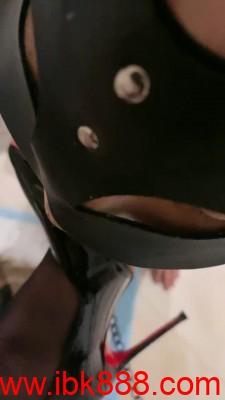 【安晴】舔超脏高跟鞋底 bf23505