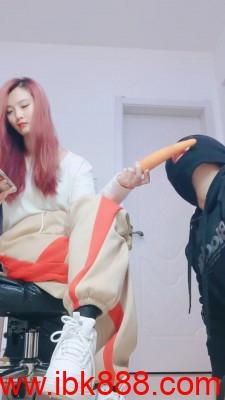 【lisa宝宝】运动女神高帮黑丝调狗 bf23483