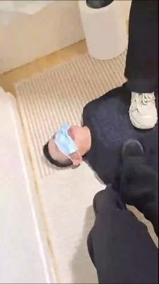 【安可】姐妹花玩弄邻居狗奴【双视角版】 bf23274