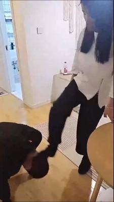 【安可】姐妹花玩弄邻居狗奴【双视角版】 bf23274