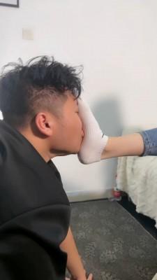 【美娜格格】AJ脏鞋白袜踩食物喂食【双视角版】 bf23206