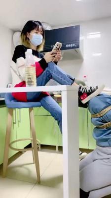 【美离子】五花大绑强制圣水加官窒息 bf23281