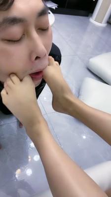 【麋鹿银儿】毛拖鞋白袜暴力踩虐狗 bf23345