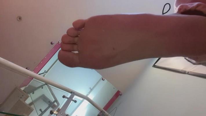 【小软】3S-捆绑手脚强制踩踏虐打【三视角版】 bf23201