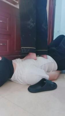 【猫神大人】家务奴伺候吃饭洗漱化妆 bf10135