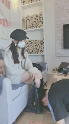 【岁岁殿下】肉丝黑靴羞辱/足耳光/数据线鞭打 bf10124