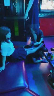 【羽珊】KTV双S陪酒小妹调教【双视角版】 bf12193