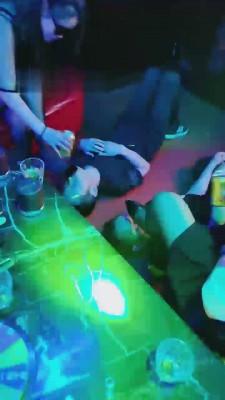 【羽珊】KTV双S陪酒小妹调教【双视角版】 bf12193