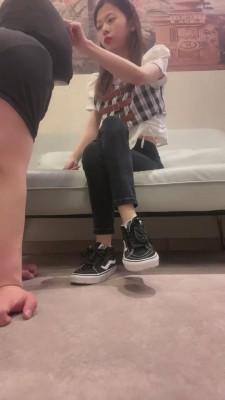 【樱木花椒】健身女教练的脚下奴 bf12186