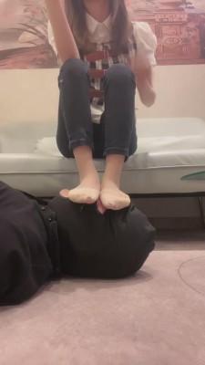 【樱木花椒】健身女教练的脚下奴 bf12186