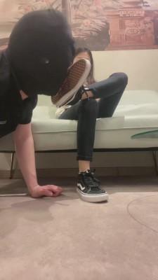 【樱木花椒】健身女教练的脚下奴 bf12186