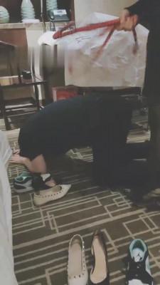 【00后南茜】黑丝踩踏食物喂食恋足双奴 bf12177