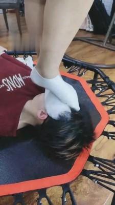 【雪儿】双S白袜全体重踩踏 bf12148