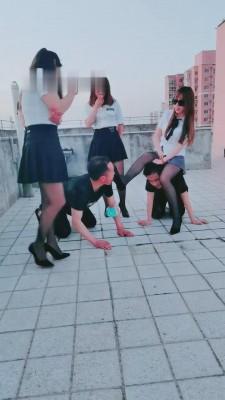 【梦幻大大】精彩-阳台多女王群调/骑马【三视角版】 bf12164