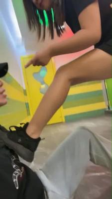 【狗哥】美女现场残忍处S偷窥狂 bf12179