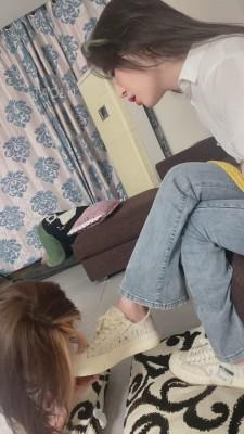 【领主老大】奴下奴强迫舔脏鞋 bf12128