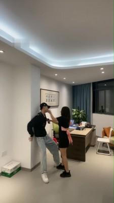 【狗哥】女经理惩罚公司小偷 bf12174