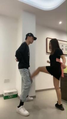 【狗哥】女经理惩罚公司小偷 bf12174