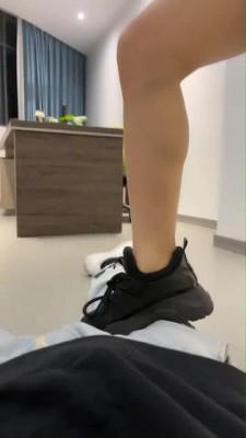 【狗哥】女经理惩罚公司小偷 bf12174