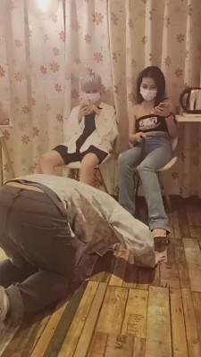 【重庆男神】带上大学室友调教狗奴 bf12106