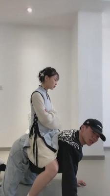 【狗哥】素人-国风连衣裙小姐姐收拾黑心老板 bf12075