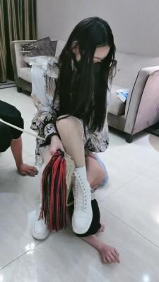 【猫神大人】调教隔壁老王的老婆 bf12100