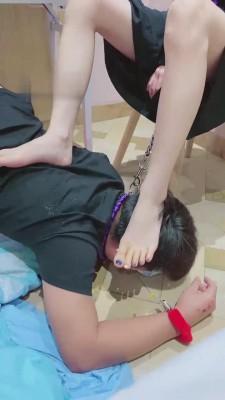 【玖玖呀】素人小姐姐首调狗 bf12040