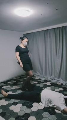 【彤彤】重度鞭打虐待恋足狗 bf11981