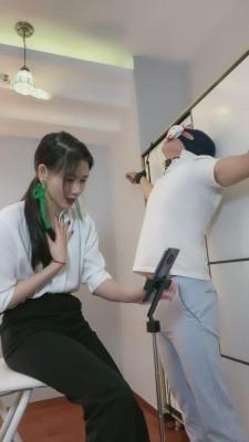 【芷晴】白领把家奴吊绑重度鞭打 bf11975