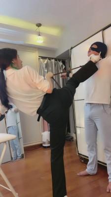 【芷晴】白领把家奴吊绑重度鞭打 bf11975