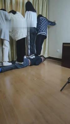 【最抗揍M】4素人S群踩群虐 bf11894