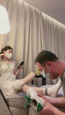 【罗宾】女儿脏鞋臭袜蹂躏继父 bf11887