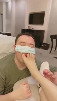 【罗宾】女儿脏鞋臭袜蹂躏继父 bf11887