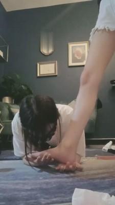 【00后十言】开发素人闺蜜做狗【完整版】 bf11847