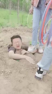 【美帝】双S户外活埋跟踪狂魔【三视角版】 bf11843