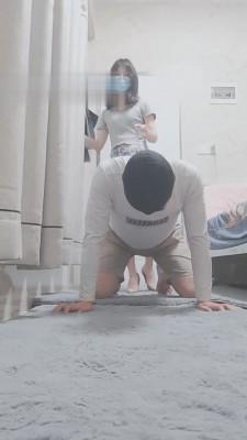 【灵竹】高跟肉丝踩踏脚奴 bf11826