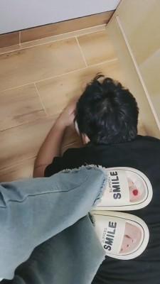 【微希】精神小妹脏拖鞋踩狗 bf11822