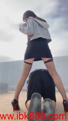 【宝爷】天台刺激遛狗/转胯/骑行/圣水 bf12140