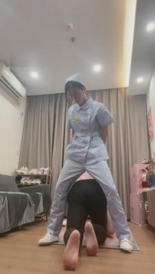 【诗诗】双护士治疗病人【双视角版】 bf10171