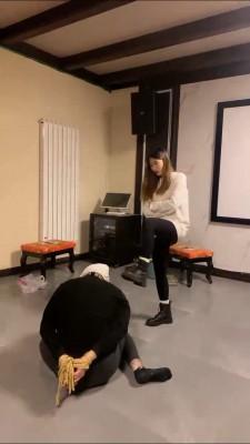 【星染】精神小妹反绑奴隶狠虐 bf23108